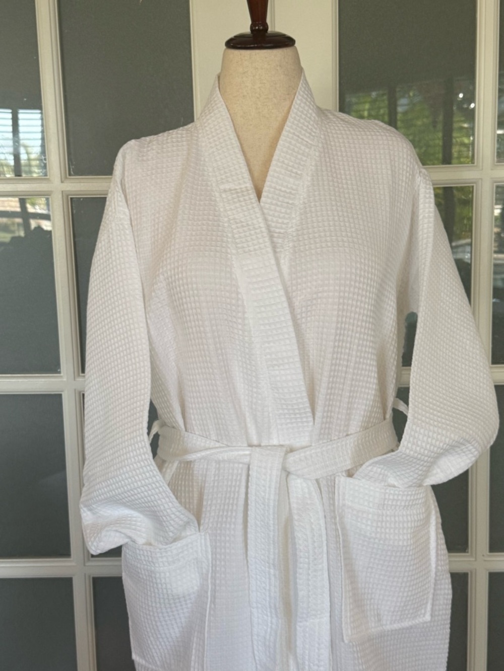 Chakir Turkish Linens White Waffle Spa Robe Size M
